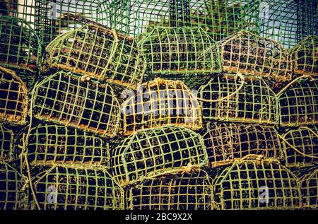 sfondo di gruppo di trappole della gabbia di pesca Foto Stock