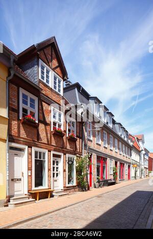 Schelfstadt con case a graticcio, Meclemburgo-Pomerania occidentale, Germania, Europa Foto Stock