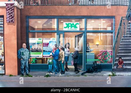 Le Mur des Canuts nel quartiere Croix-Rousse di Lione, creato per la prima volta nel 1987, modificato nel 1997 e dal 2013 la versione finale. Con 12 Foto Stock