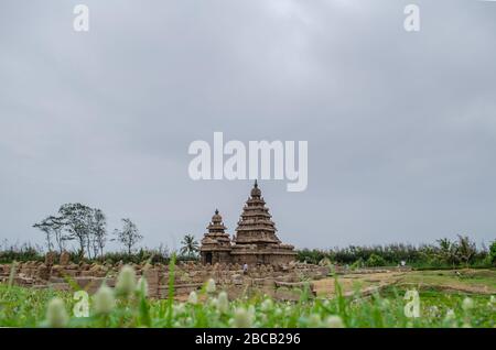 Il Tempio di Seashore, Ganesh Ratha, Five Rathas, la penitenza di Arjuna sono siti Patrimonio dell'Umanità dell'UNESCO, situato a Mamallapuram aka Mahabalipuram in Tamil Nadu, Ind Foto Stock