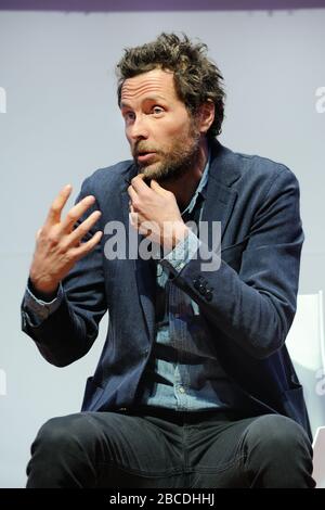 Jpvanotti rapper, cantante e cantautore italiano - Lorenzo Cherubini - durante la presentazione l''Italia che verrà' - Corriere della sera - Triennale di Milano Foto Stock