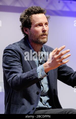 Jpvanotti rapper, cantante e cantautore italiano - Lorenzo Cherubini - durante la presentazione l''Italia che verrà' - Corriere della sera - Triennale di Milano Foto Stock