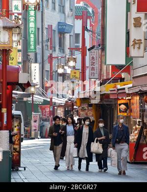 Kobe, Giappone. 04th Apr, 2020. Quasi nessun turista visita Chinatown a Kobe, Prefettura di Hyogo, Giappone, sabato 4 aprile 2020. Foto di Keizo Mori/UPI Credit: UPI/Alamy Live News Foto Stock