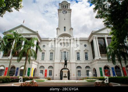 Il Victoria Theatre e il Victoria Memorial Hall, città di Singapore, Singapore Foto Stock