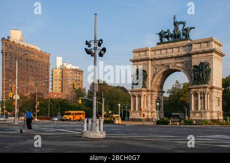 SOLDATI E MARINAI MEMORIAL ARCH IN GRAND ARMY PLAZA BROOKLYN NEW YORK USA Foto Stock