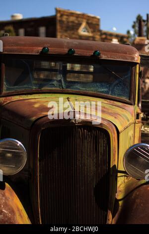 auto arrugginite abbandonata. Nelson, Nevada, Stati Uniti. Foto Stock