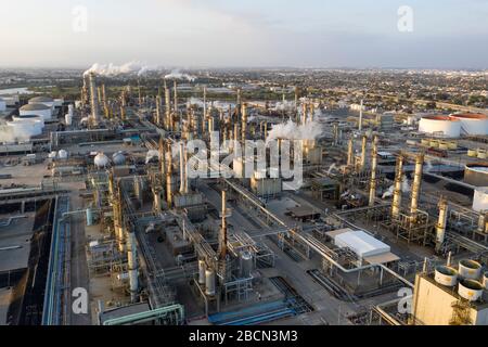 Vista aerea della raffineria di petrolio Foto Stock