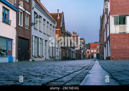 Bruges, Belguim - strade vuote della storica città medievale Foto Stock