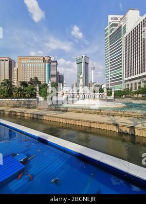 Il dataran merdeka (Piazza Merdeka) si trova nel centro di Kuala Lumpur. Foto Stock