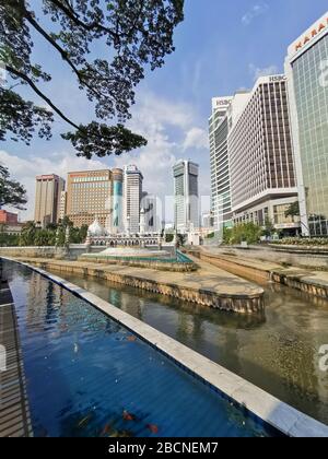 Il dataran merdeka (Piazza Merdeka) si trova nel centro di Kuala Lumpur. Foto Stock