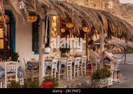 Grecia, isola di Karpathos: Il villaggio di Finiki sulla costa occidentale Foto Stock