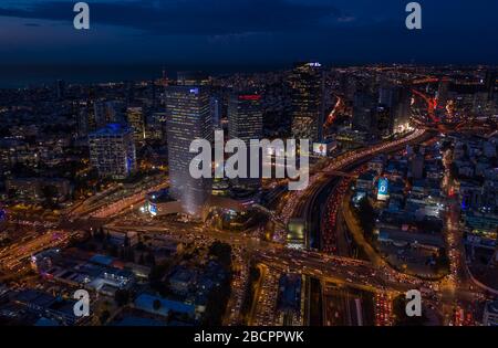 Vista del drone aereo dal centro della città di Tel Aviv Foto Stock