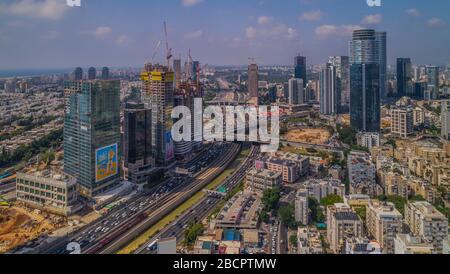 Tel Aviv-Ramat Gan vista aerea del drone del centro città Foto Stock