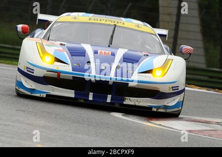 Imola, Italia 17 maggio 2013: Ferrari F458 Italia GT3 del Team SMP Racing, guidata da D. MARKOZOV/Y. EVSTIGNEEV/A. FROLOV, in azione. Foto Stock