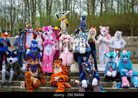 Volkspark Friedrichshain, Berlino, Germania - 14 aprile 2018: Passeggiata a furry europea a Volkspark Friedrichshain a Berlino Foto Stock