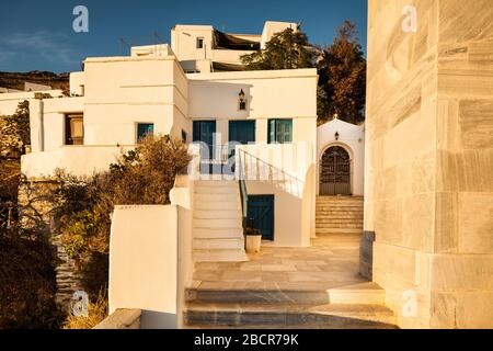 Grecia, arcipelago delle Cicladi, Tinos: Il villaggio di Kardiani è un villaggio pittoresco bello e certamente il più verde di Tinos. Si trova sulla pendenza Foto Stock