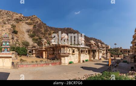 Tempio Hanuman Ji nel complesso Galta Ji o Tempio delle scimmie, India, Jaipur Foto Stock