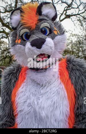 Volkspark Friedrichshain, Berlino, Germania - 14 aprile 2018: Passeggiata a furry europea a Volkspark Friedrichshain a Berlino Foto Stock