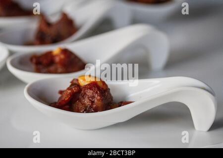 tapas cibo italiano gourmet isolato Foto Stock