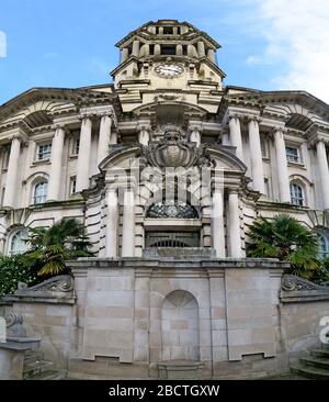 Stockport Town Hall, progettato da Sir Alfred Brumwell Thomas, The Wedding Cake, Edward St, Stockport, Greater Manchester, Cheshire, England, UK, SK1 3XE Foto Stock