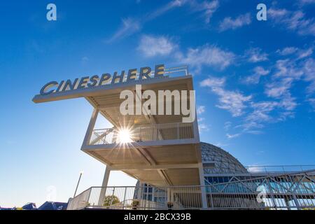 Toronto, Canada-20 agosto, 2019: Scenic Cinesphere, il primo al mondo permanente film IMAX Theatre, situato sui terreni di Ontario Place in Toronto Foto Stock