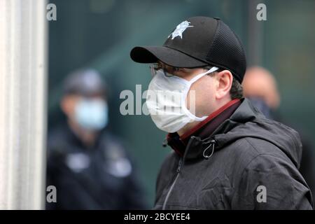 Il sindaco di NYC ha accolto il personale medico militare che arriva a New York Foto Stock