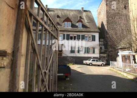 Casa in villaggio con architettura antica. Foto Stock