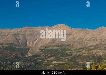 Vista sulle montagne di Zaarour in estate, Libano. Foto Stock