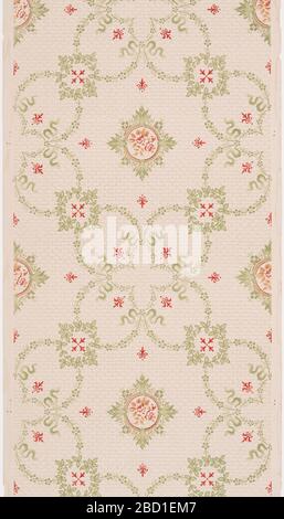 Carta da soffitto. Ricerca in ProgressLarge forme di quatrefoil unite insieme a corone fogliate. Nastri verdi e fleur de lis inframmezzati. Stampato in rosso e verde su terreno marrone. Carta da soffitto Foto Stock