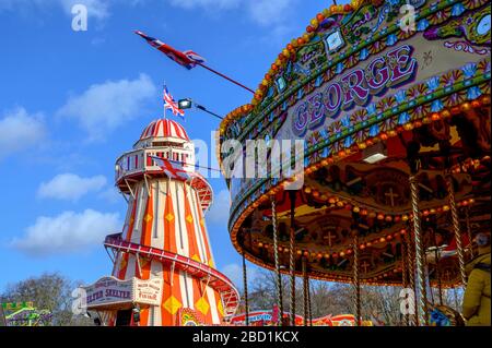 Vista del giro in elicottero, Winter Wonderland Christmas Fair, Hyde Park, Londra, Inghilterra, Regno Unito, Europa Foto Stock