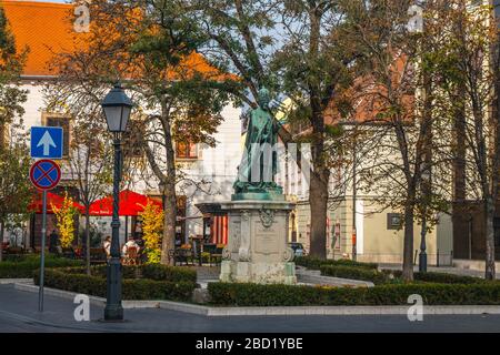 Budapest, Ungheria - 11 novembre 2018: Statua di Papa Innocenzo XI a Buda, Budapest Foto Stock