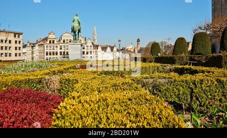 Bruxelles, Belgio - 05 aprile 2020: Il Mont des Arts a Bruxelles senza persone durante il periodo di confinamento. Foto Stock