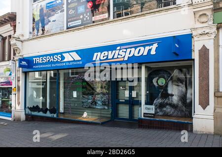 Trespass Outdoor Store segno Finkle Street Kendal Regno Unito Foto Stock