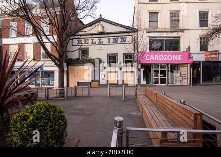 Salì sul Bell Inn a Nottingham City, catturato durante la crisi Covid-19 nell'aprile 2020, Nottinghamshire Inghilterra Regno Unito Foto Stock