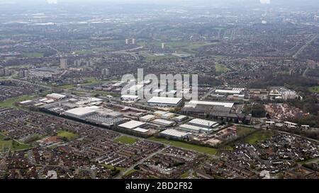 Vista aerea del Victoria Industrial Park, dei cortili e degli affari su Coal Road e Limewood Approach, East Leeds, LS14 Foto Stock