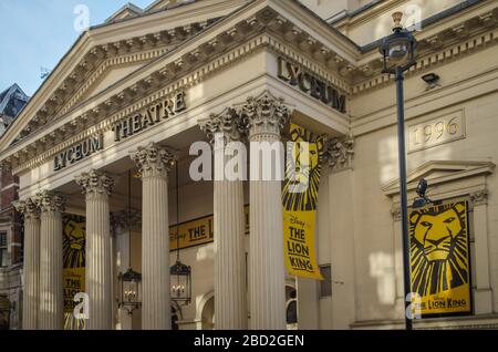 LONDON- Lyceum Theatre, sede del famoso e famoso musical Lion King nel quartiere West End di Londra Foto Stock