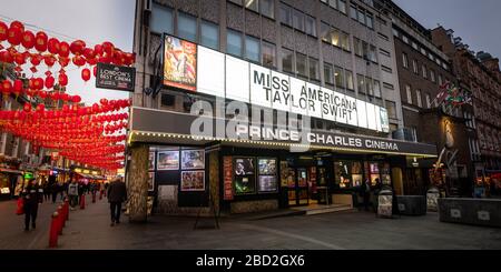 LONDRA - GENNAIO 2020: Prince Charles Theatre di Leicester Square a Soho. Un teatro indipendente famoso per mostrare film classici alternativi e cult Foto Stock