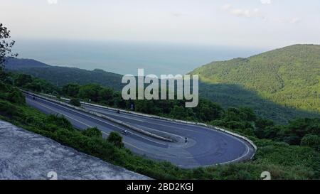 pass van hai tra da nang e hue in vietnam Foto Stock