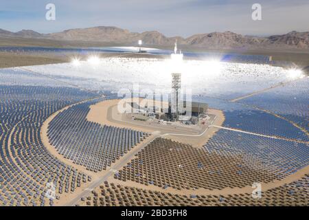 Un massiccio array solare alla stazione di generazione di Ivanpah nel d Foto Stock