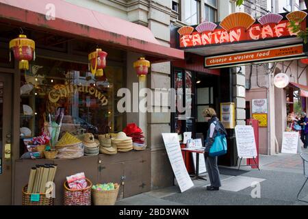 Negozio a Chinatown, Victoria, Vancouver Island, British Columbia, Canada, Nord America Foto Stock
