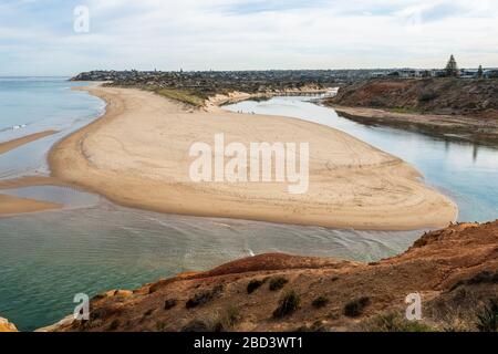 Le iconiche scale a Southport Port Noarlunga e la foce del fiume Onkaparinga il 30 marzo 2020 in South Australia Foto Stock