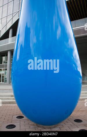 The Drop by Inges Idee fuori dal Convention Center (aperto nel 2010), Vancouver, British Columbia, Canada, Nord America Foto Stock