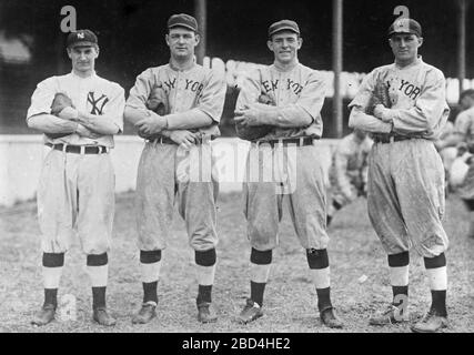 Pi Schwert, ed Sweeney, Les Nunamaker, Arthur Pickering (semi-pro catcher), New York al ca. 1915 Foto Stock