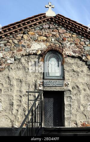 La Chiesa di San Petka dei Saddlers a.k.a. Petka Samardzhiyska è una chiesa ortodossa bulgara medievale a Sofia, Bulgaria. Foto Stock