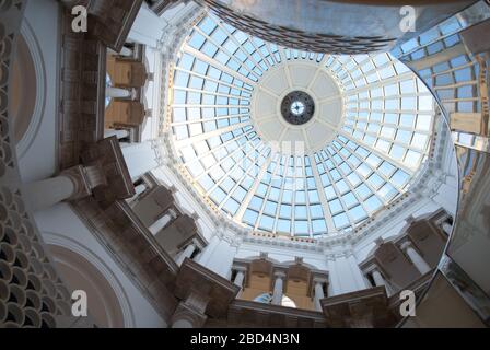 Classica architettura classica Tate Britain Art Gallery, Millbank, Westminster, Londra SW1P 4RG di Sidney Smith e John Russell Pope Foto Stock