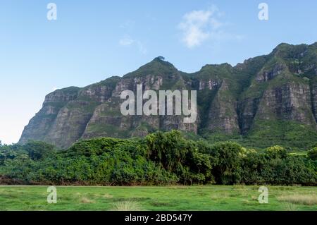 Montagne nella Valle Ka'A'awa su Oahu, Hawaii Foto Stock