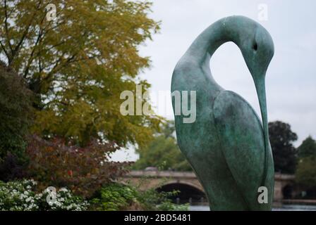 Serenity Bronze Sculpture Kensington Gardens, Londra W2 2UH Foto Stock