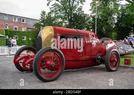 La Bestia di Torino, Fiat S76 a Chateau Impney salita Foto Stock