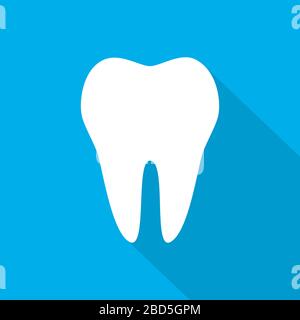 Icona a dente bianco con design piatto. Illustrazione vettoriale. Icona del dente con ombra lunga su sfondo blu. Illustrazione Vettoriale