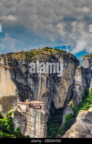 Monastero di Moni Agias Varvaras Rousanou, Meteora, Tessaglia, Grecia Foto Stock